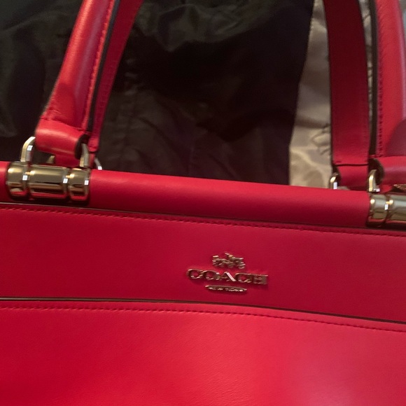 Never worn coach bag! - Picture 2 of 5